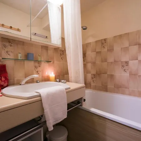 Sainte-foy-l'argentiere Sleeps 3 *
