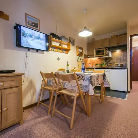 Sainte-foy-l'argentiere Sleeps 3 *